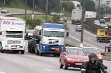Transportadoras pedem fim da restrição a veículo de carga