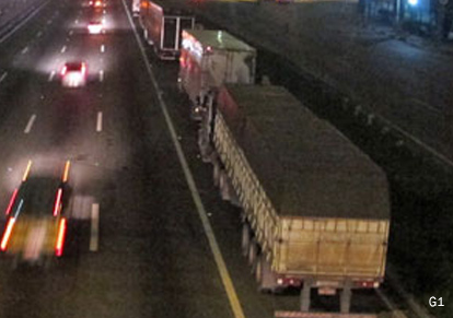 Roubo de carga cresce 39% após veto a caminhões na Marginal Tietê