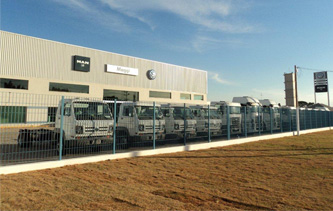 Concessionárias aguardam circular do BNDES para voltar a vender caminhões