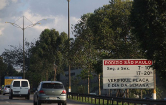 Rodízio municipal de veículos segue suspenso até dia 20