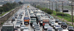 Com 122 km de lentidão, São Paulo bate recorde de congestionamento do ano