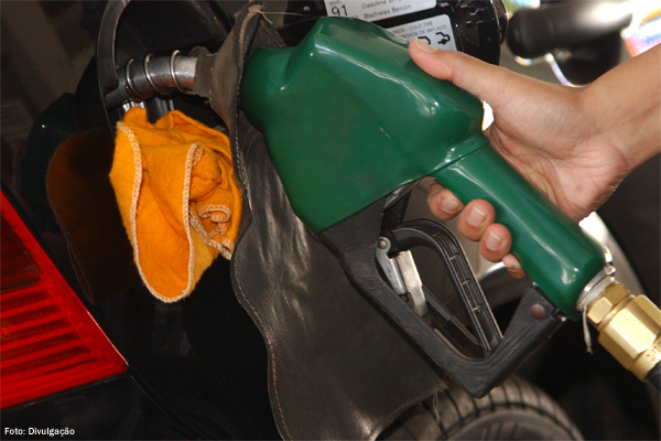 Nova mistura de etanol na gasolina pode ficar para abril