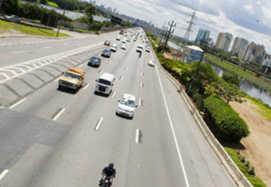 Haddad vai reduzir velocidade para 50 km/h em todas as ruas