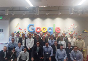 Grupo da viagem Técnica 2016 visita o Google, Accenture e Oracle