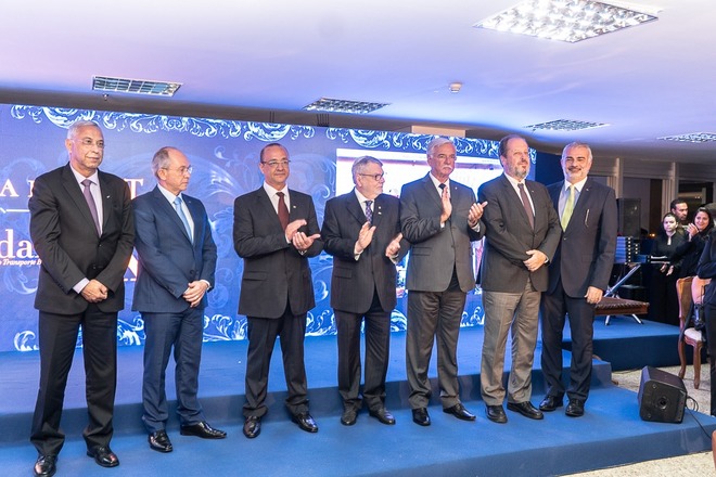 CNT realiza cerimônia de entrega da Ordem do Mérito do Transporte Brasileiro – Medalha JK