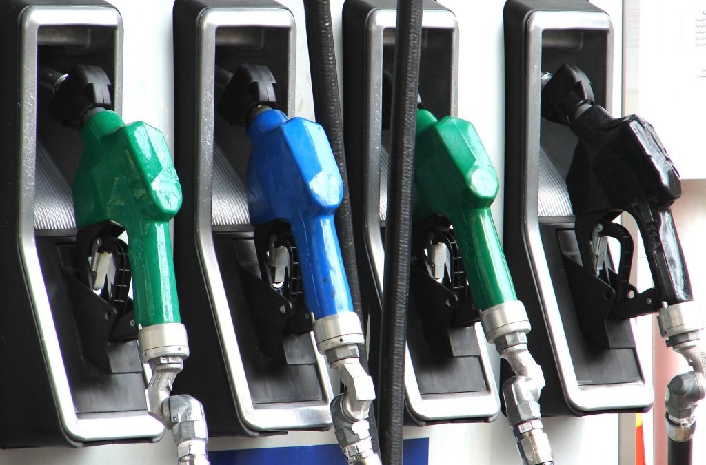 Diesel para pesados sofre cerco por emissões e eficiência