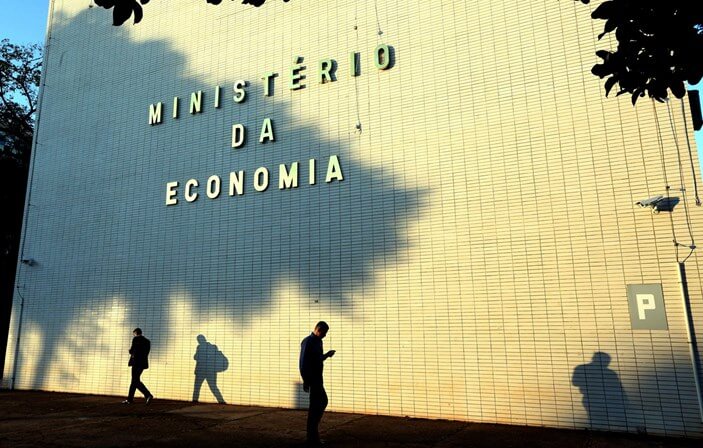 Ministro da Economia debate reforma da Previdência na CCJ da Câmara