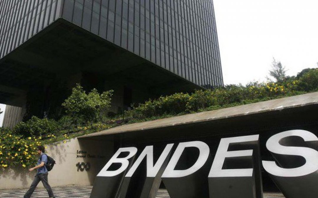 BNDES manterá atuação em saneamento, logística e energia, diz Levy