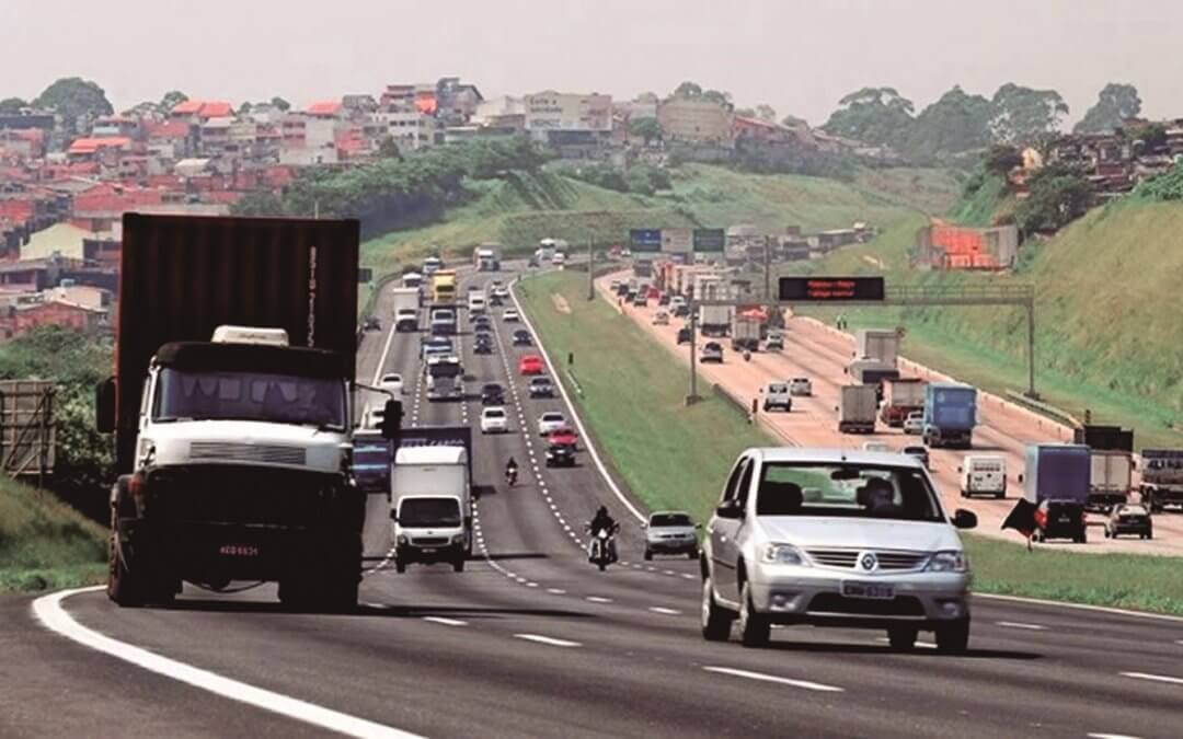 Radares multam alta velocidade em 12 praças de pedágio de São Paulo