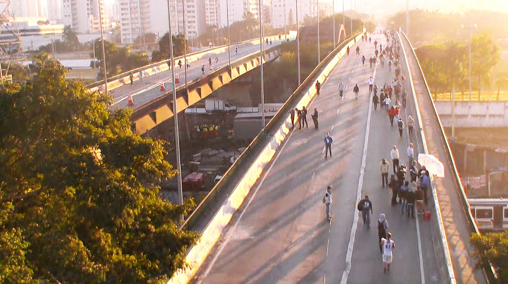 Motoristas veem piora após abertura de pista na ponte do Jaguaré