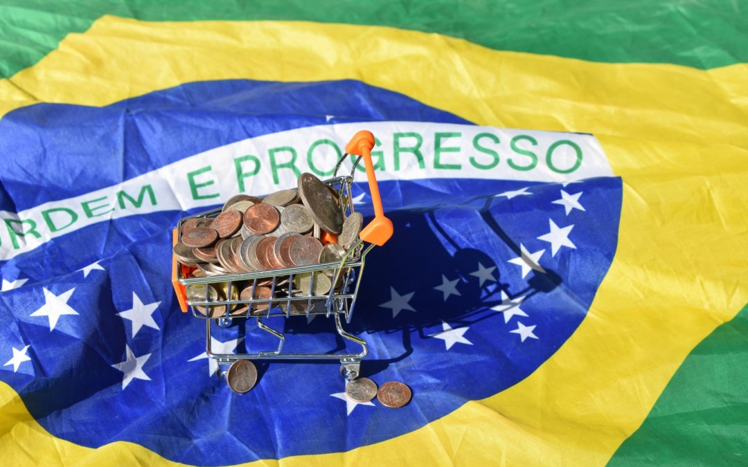 Sem obras, Brasil puxa os cabelos para tentar sair do buraco econômico