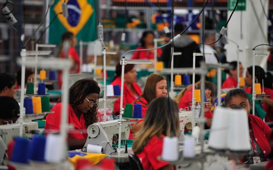 Brasil sobe uma posição entre mais competitivos