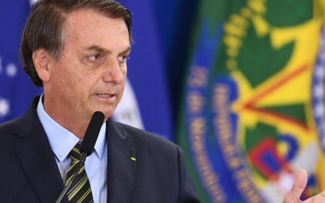 Bolsonaro vai à Câmara para entregar projeto de privatização dos Correios