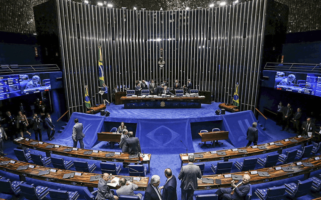 Senado aprova o adiamento das eleições 2020