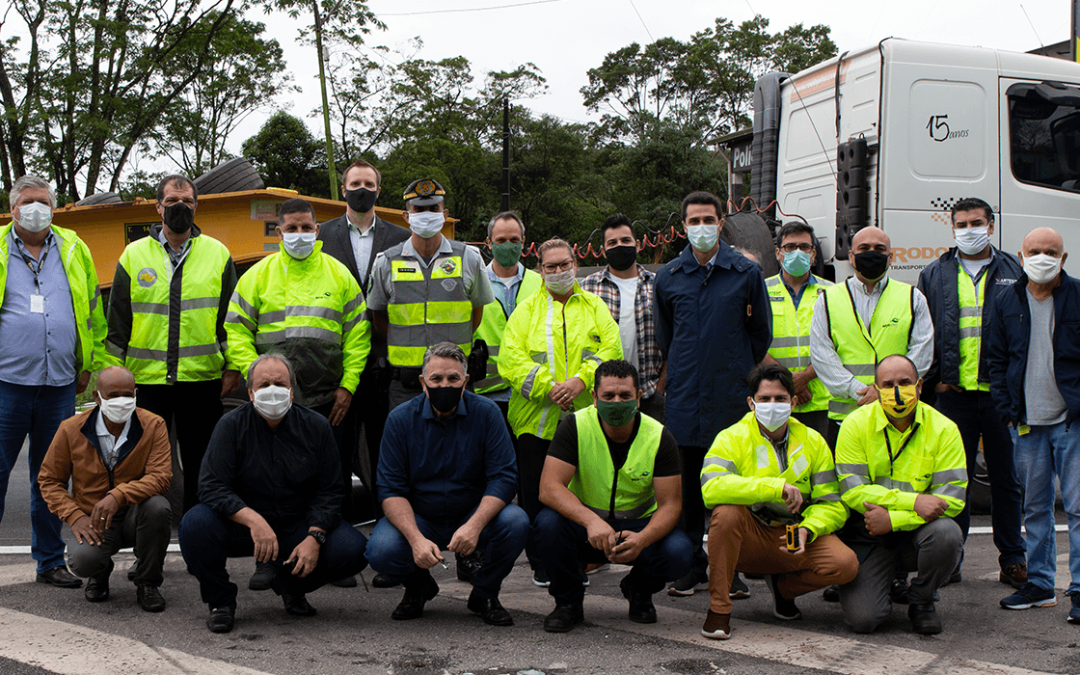 SETCESP acompanha testes com bitrem na rodovia Anchieta