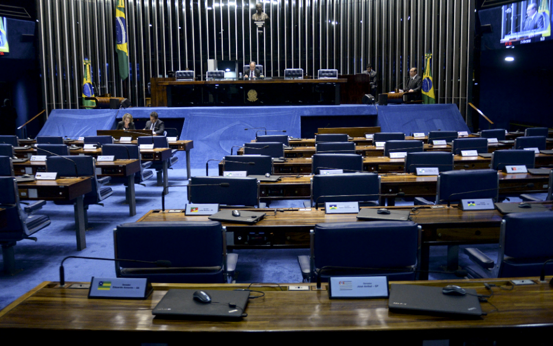 Senado aprova MP que simplifica regras para empresas