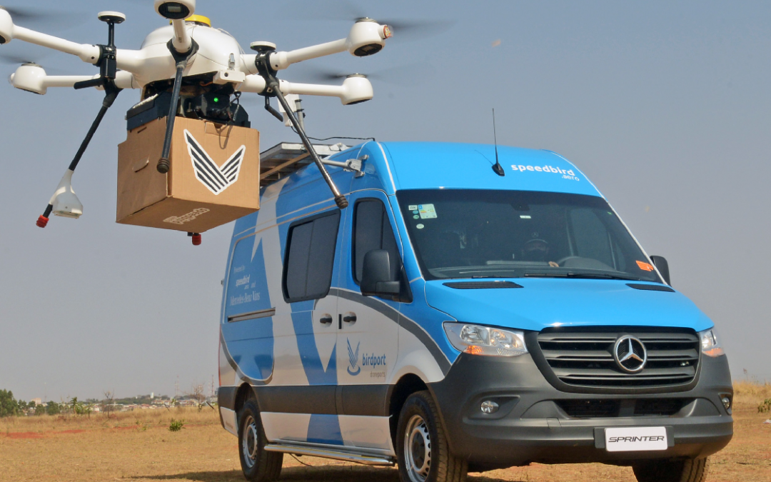 Mercedes-Benz Sprinter é transformada em base operacional para pousos e decolagens de drones