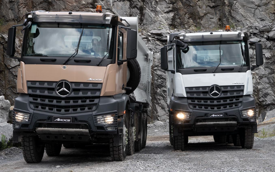 Mercedes-Benz Arocs e atletas de strongman dão show de força e resistência em competição internacional na cidade de São Paulo