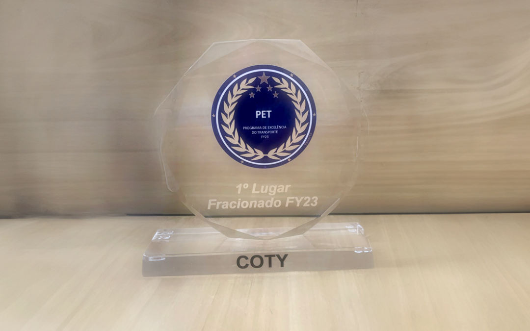 Exato Transportes recebe prêmio da  COTY Brasil, na Categoria Fracionado