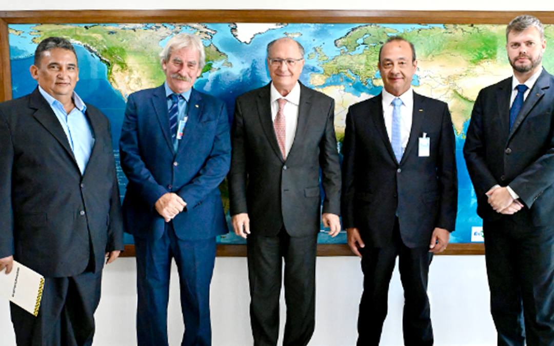 Em reunião com Geraldo Alckmin, presidentes do Sistema Transporte e da CNTTT apresentam pautas comuns às entidades