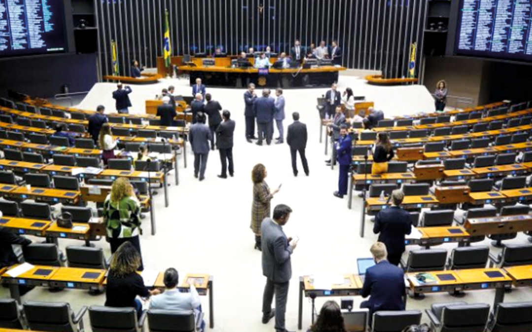 Câmara aprova requerimento de urgência para PL que altera a lei das PPPs