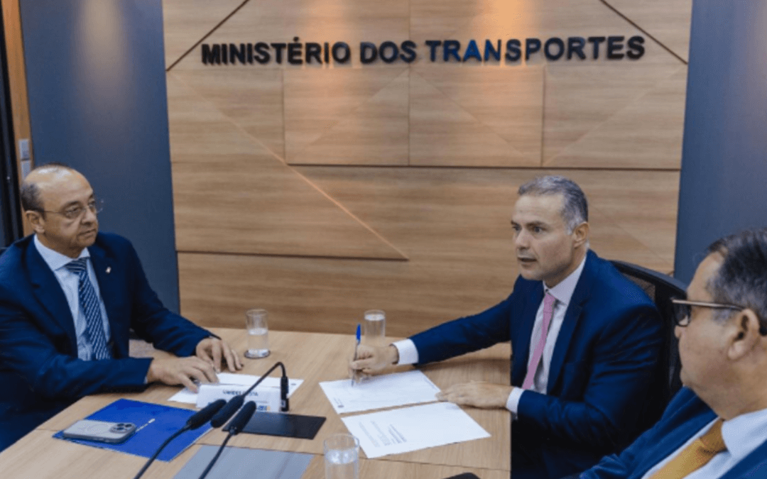 Vander Costa e Renan Filho debatem estratégias para o desenvolvimento do setor de transporte