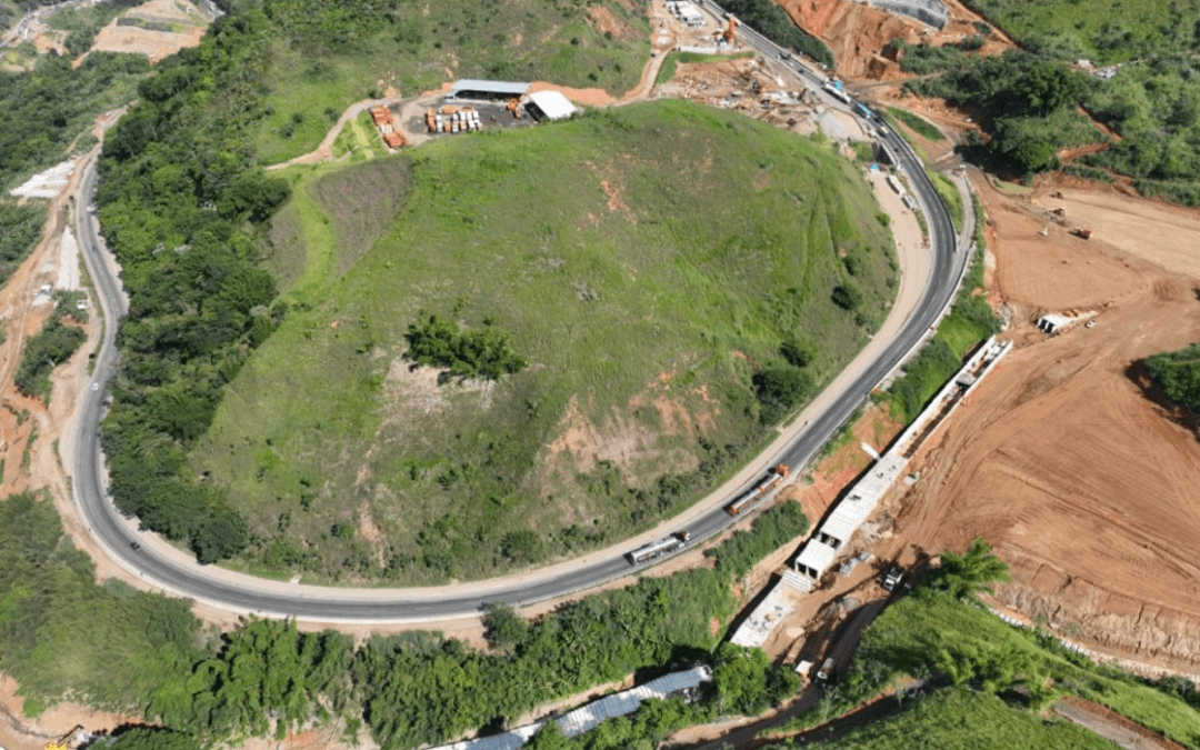 Desmontes de rochas na Serra das Araras acontecem nos dias 3, 4 e 5 de junho