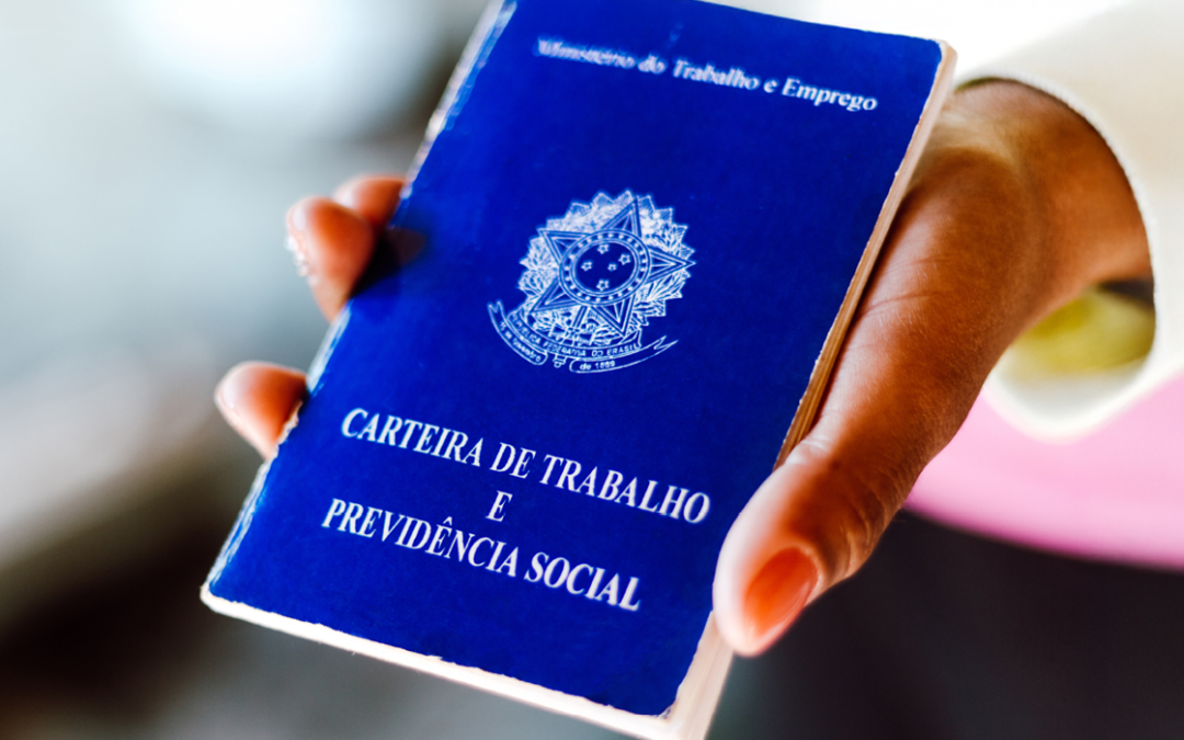 Desemprego recua para 6,2% no trimestre