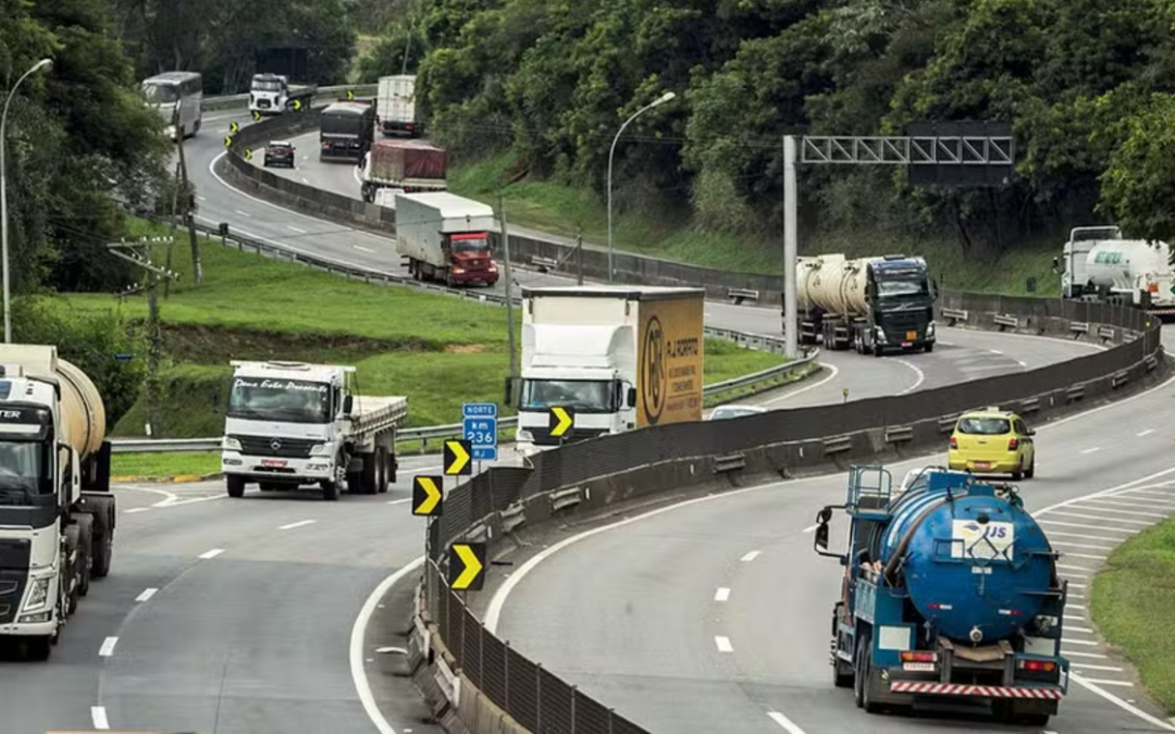 Setor de transportes renova recorde em julho e crescimento reflete dinamismo da economia, diz IBGE