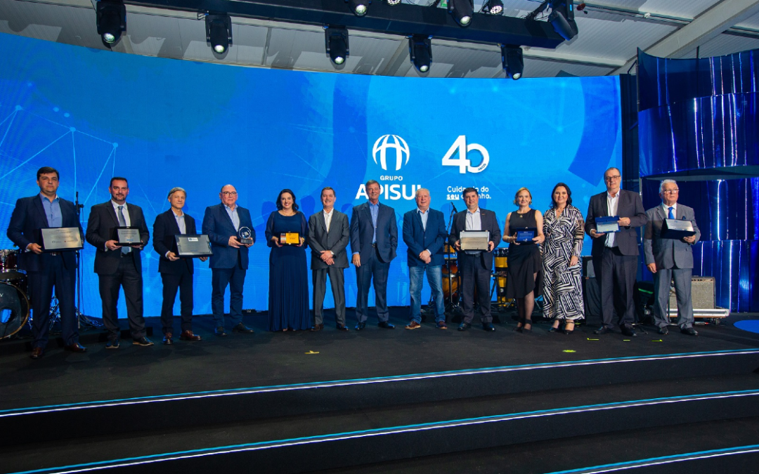 Grupo Apisul reúne grandes nomes do Transporte e Logística em evento de 40 anos