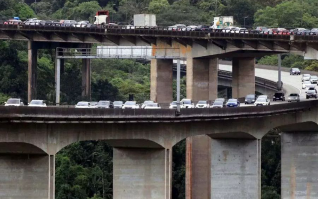 Quarta pista da Rodovia dos Imigrantes não é necessária; terceira pista vai atender trânsito, diz concessionária