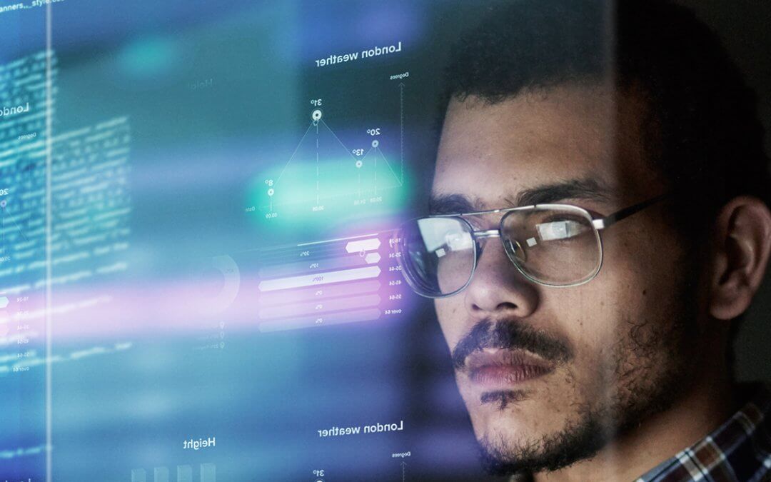 CEOs devem priorizar TI e capital humano em 2026, aponta estudo