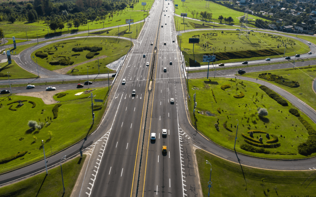 Fluxo de veículos em estradas com pedágio sobe 2,2% em novembro ante novembro de 2024