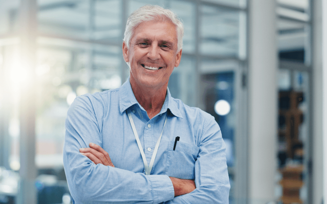 Contratações de profissionais 50+ crescem timidamente