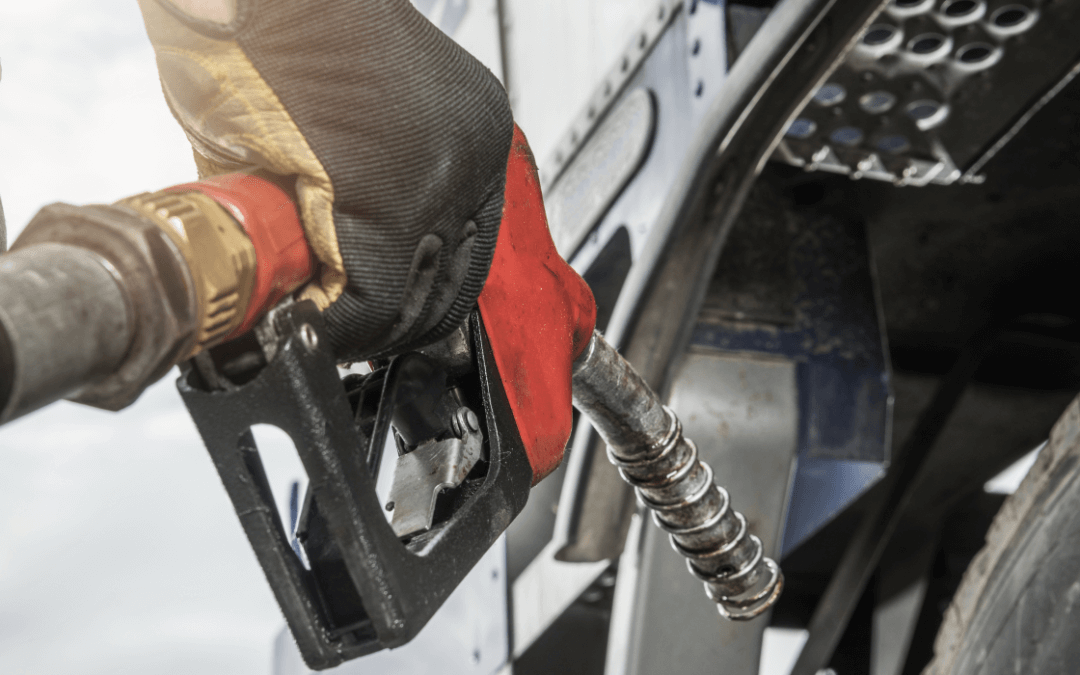 Entidades do setor alertam para alta nos preços da gasolina e do diesel no Brasil