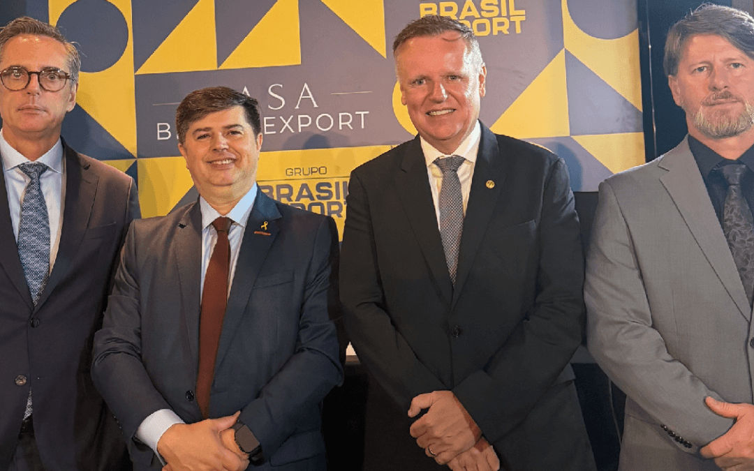 Presidente do SETCESP, Marcelo Rodrigues prestigia lançamento da ABDINFRA em Brasília