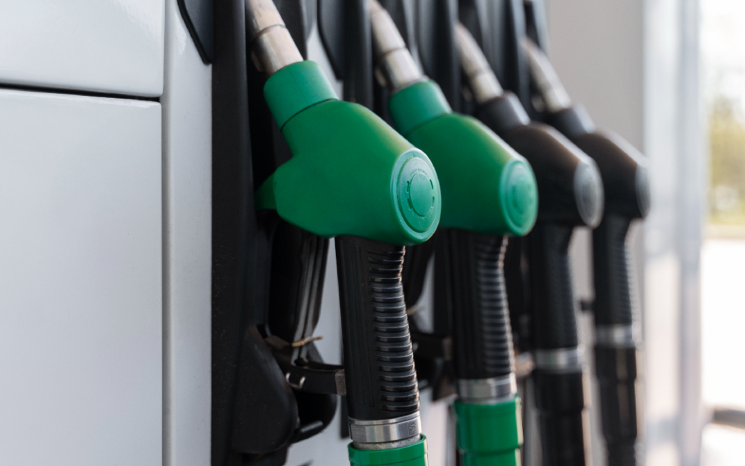 Alta na gasolina “vai acontecer já já”, diz presidente da Petrobras