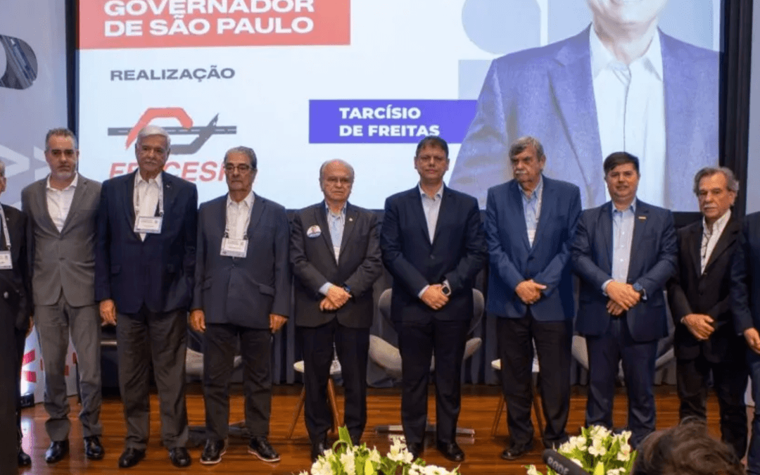 Tarcísio de Freitas se reúne com empresários do transporte de cargas e recebe propostas do setor para governo do estado